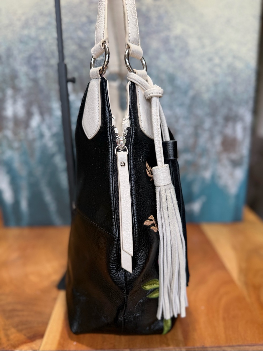 Sharif Satchels - Picture 10 of 15